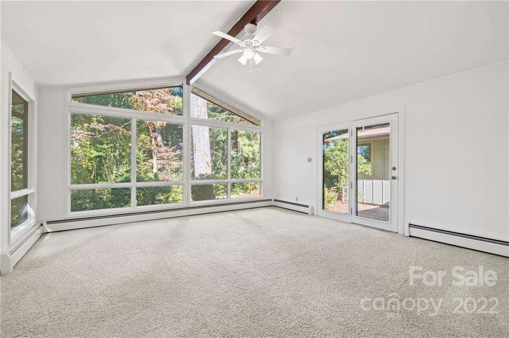 40 Woodbury Road Asheville NC 28804