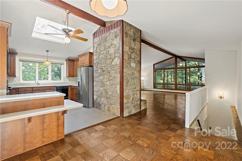 40 Woodbury Road Asheville NC 28804