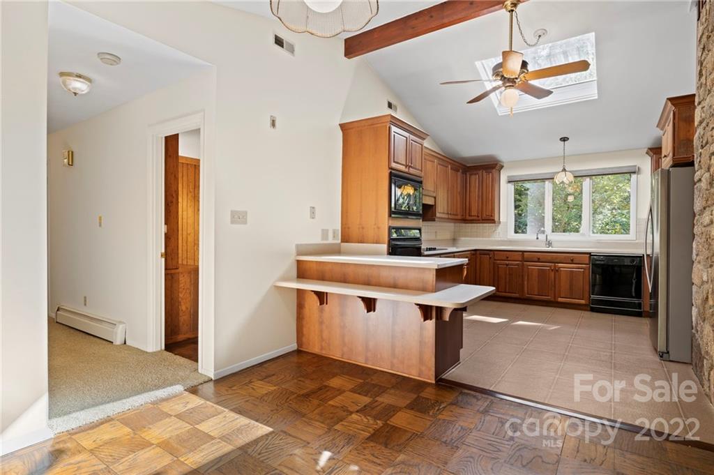 40 Woodbury Road Asheville NC 28804