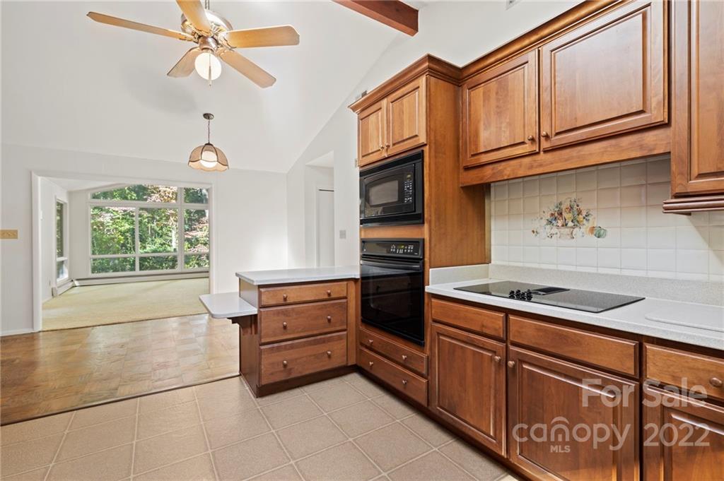 40 Woodbury Road Asheville NC 28804