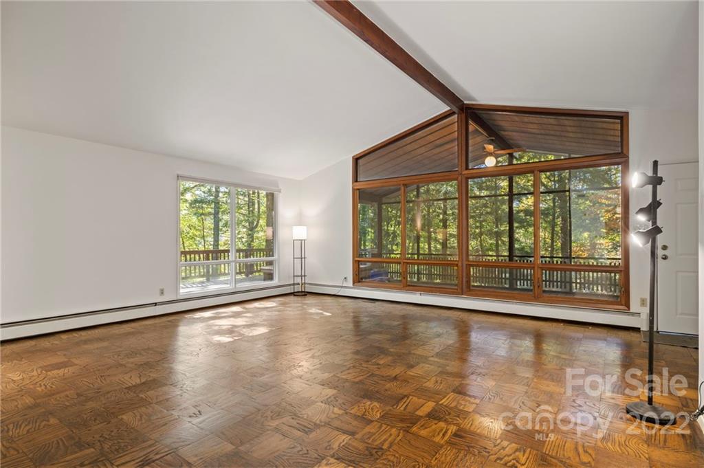 40 Woodbury Road Asheville NC 28804