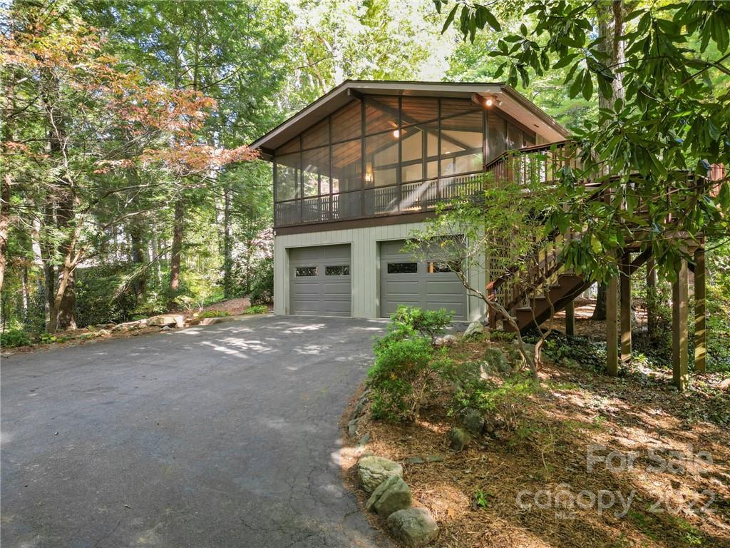 40 Woodbury Road Asheville NC 28804