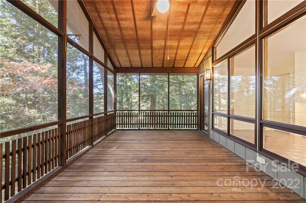 40 Woodbury Road Asheville NC 28804