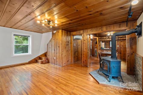 102 4th Street Black Mountain NC 28711