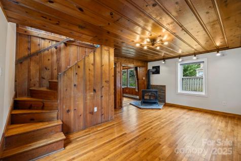 102 4th Street Black Mountain NC 28711