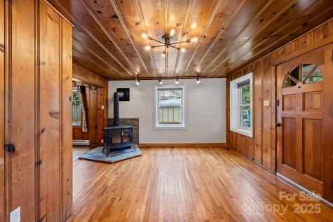 102 4th Street Black Mountain NC 28711
