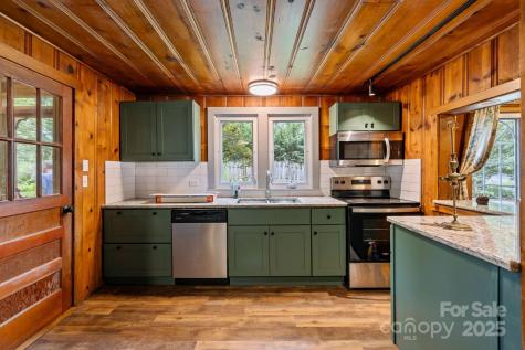 102 4th Street Black Mountain NC 28711