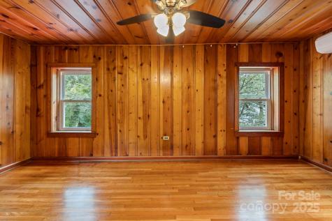 102 4th Street Black Mountain NC 28711