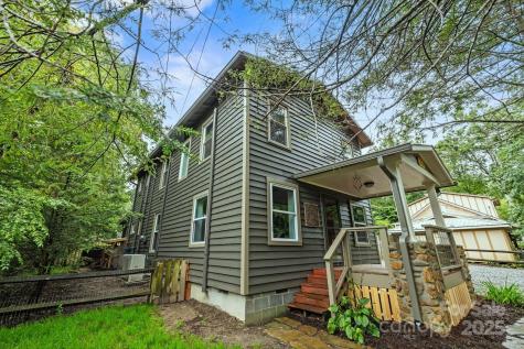 102 4th Street Black Mountain NC 28711