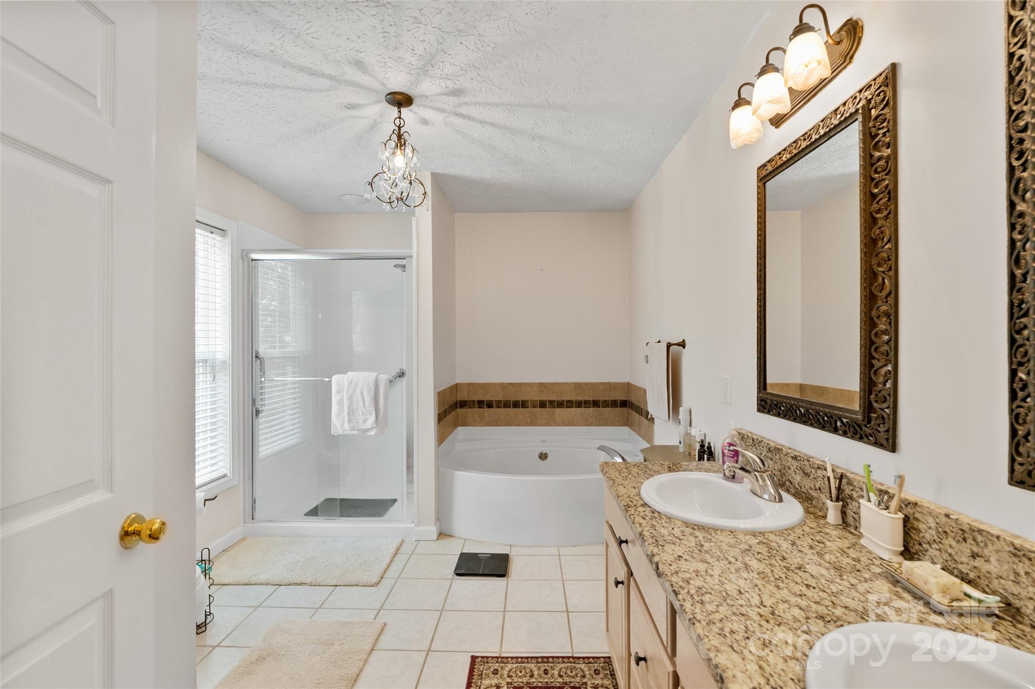 21 Farm Valley Court Weaverville NC 28787