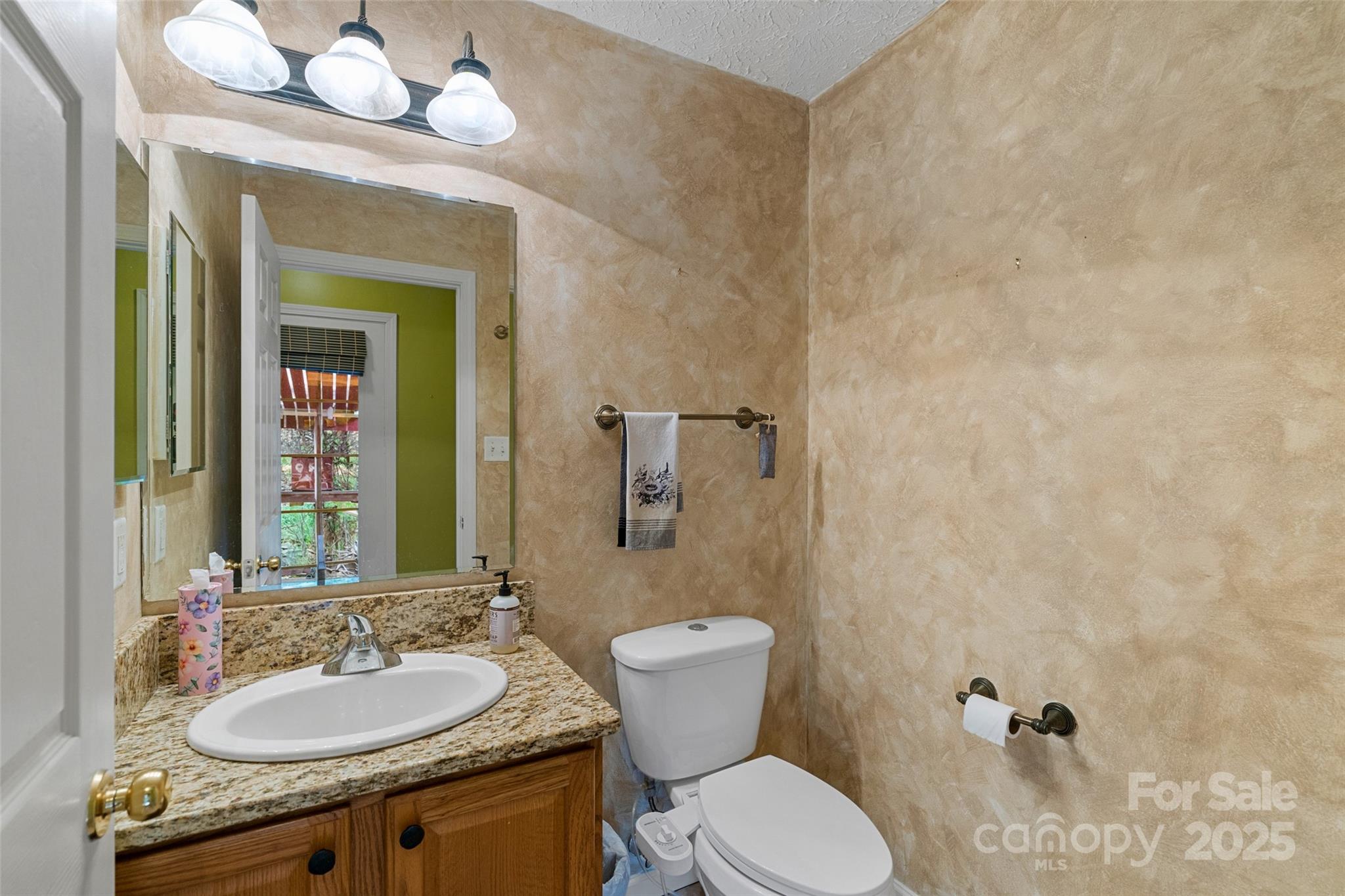 21 Farm Valley Court Weaverville NC 28787