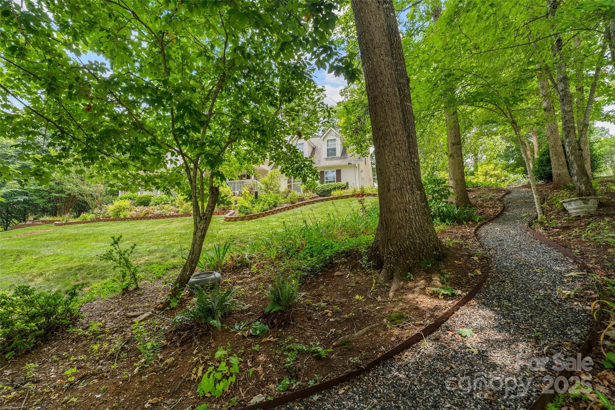 21 Farm Valley Court Weaverville NC 28787