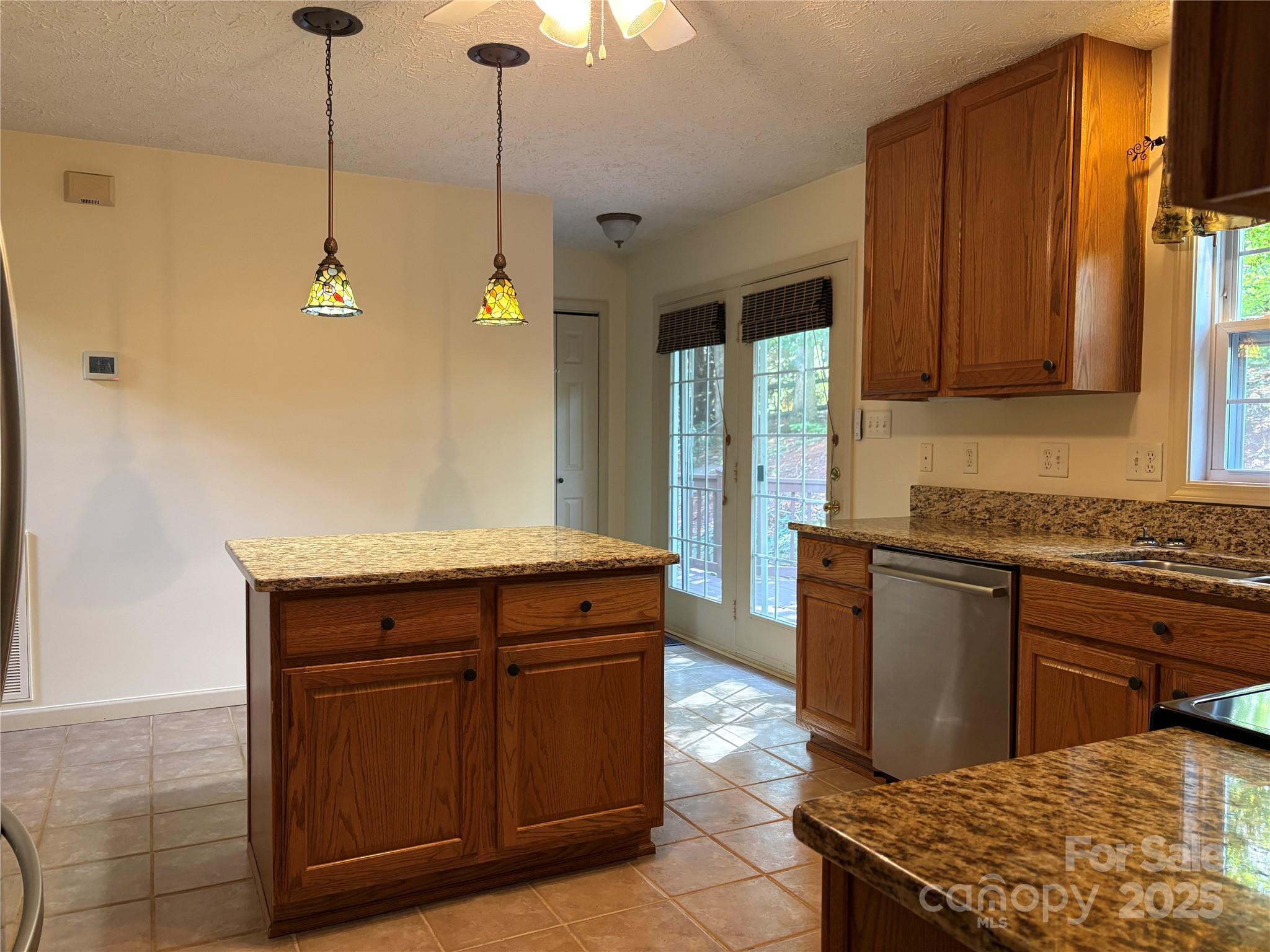 21 Farm Valley Court Weaverville NC 28787