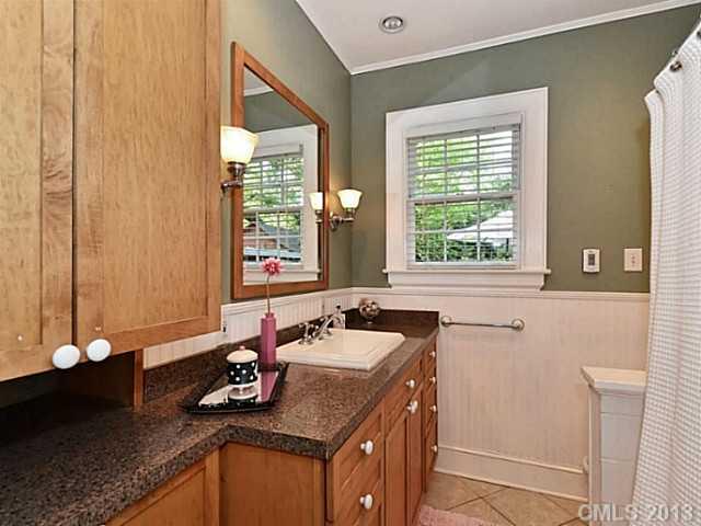 2537 Cranbrook Lane Charlotte NC 28207