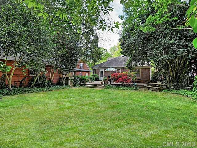 2537 Cranbrook Lane Charlotte NC 28207