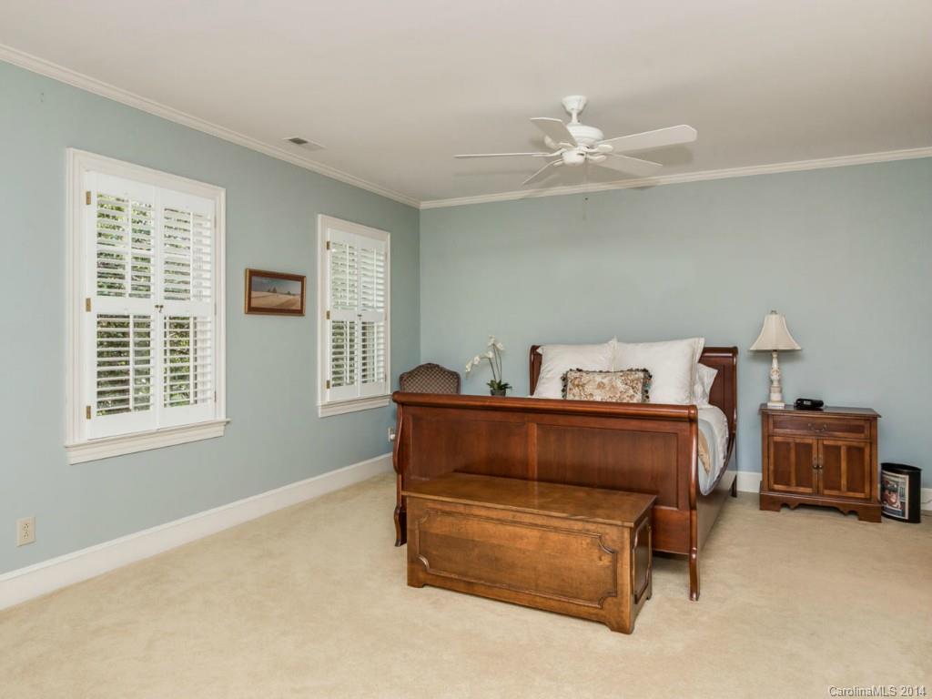 10131 Foxhall Drive Charlotte NC 28210