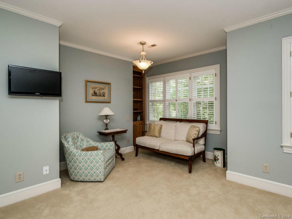 10131 Foxhall Drive Charlotte NC 28210