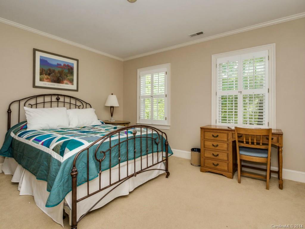 10131 Foxhall Drive Charlotte NC 28210