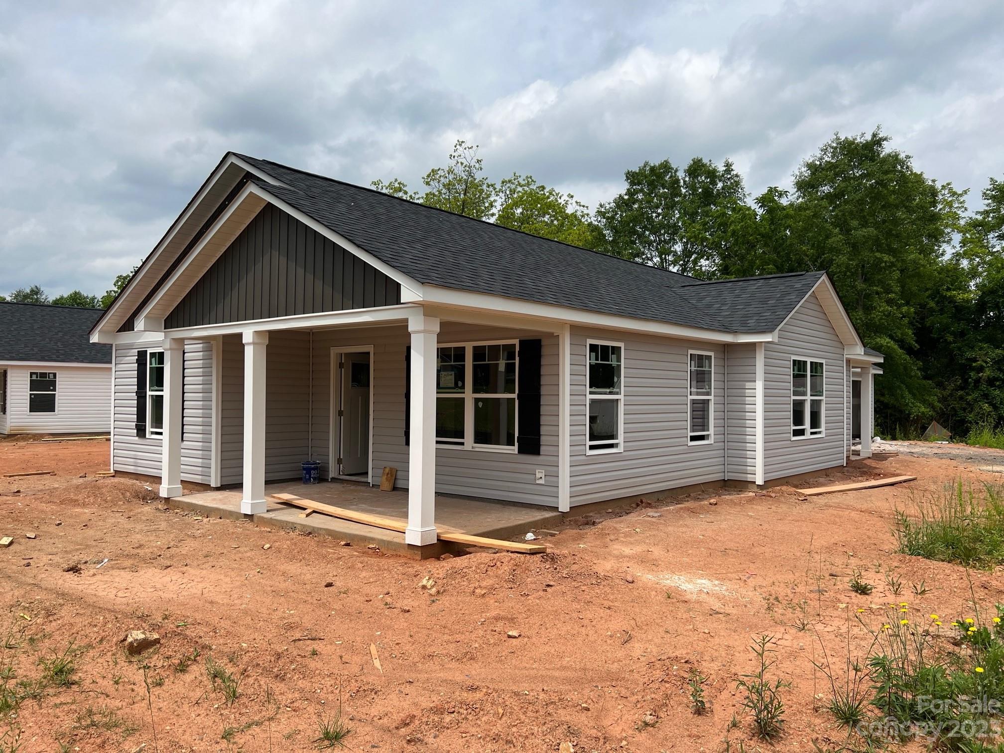 1622 S Center Street Hickory NC 28602