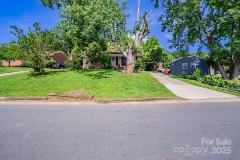 823 Yuma Street Charlotte NC 28213
