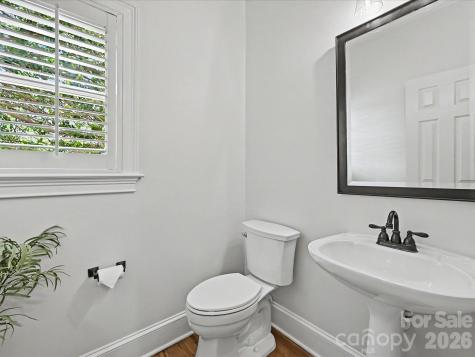 6232 Woodleigh Oaks Drive Charlotte NC 28226