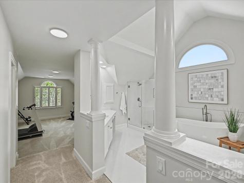 6232 Woodleigh Oaks Drive Charlotte NC 28226