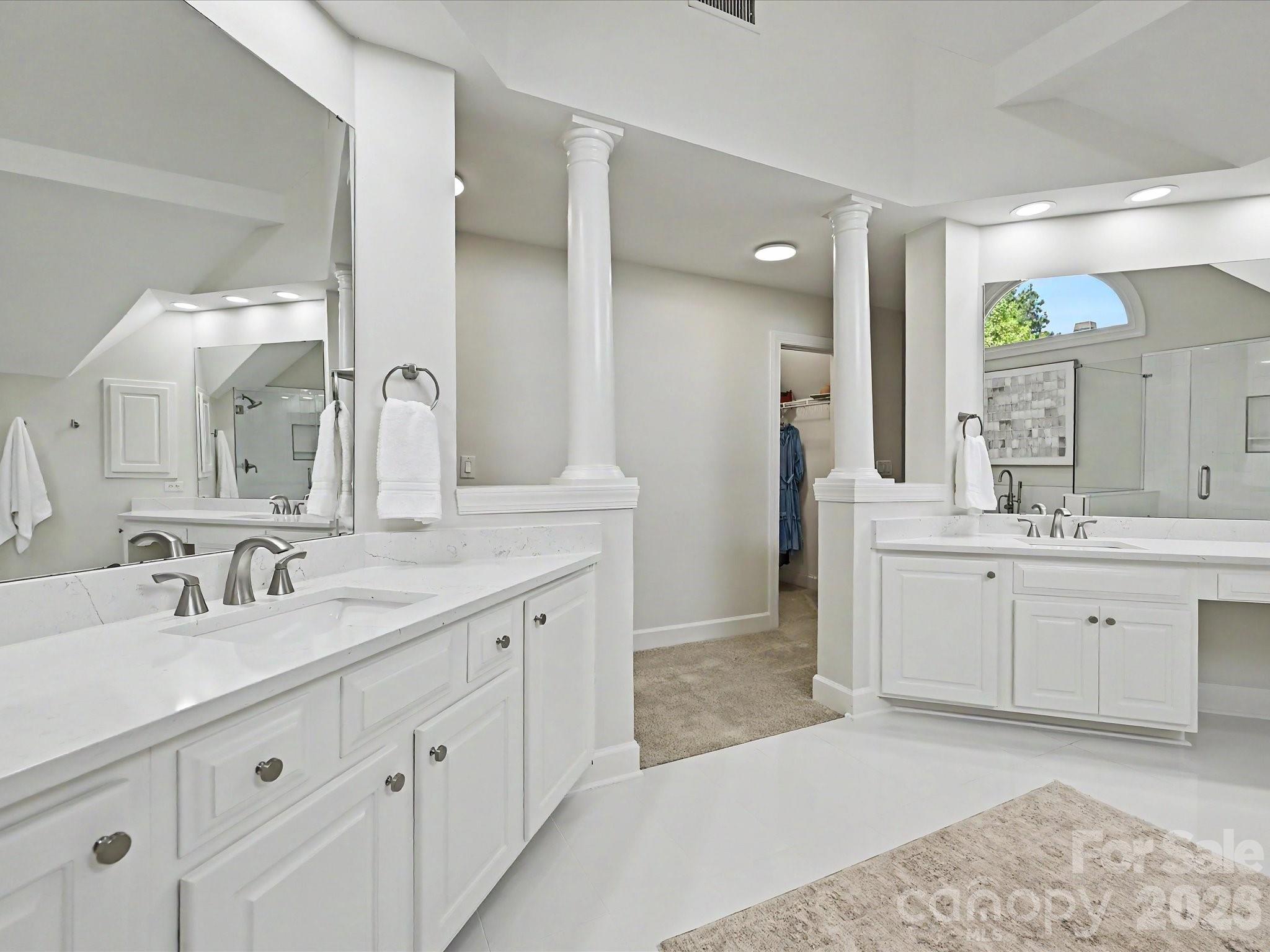 6232 Woodleigh Oaks Drive Charlotte NC 28226