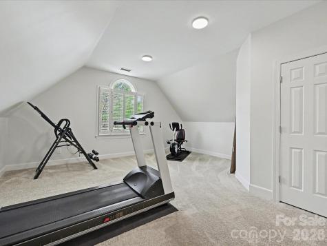 6232 Woodleigh Oaks Drive Charlotte NC 28226