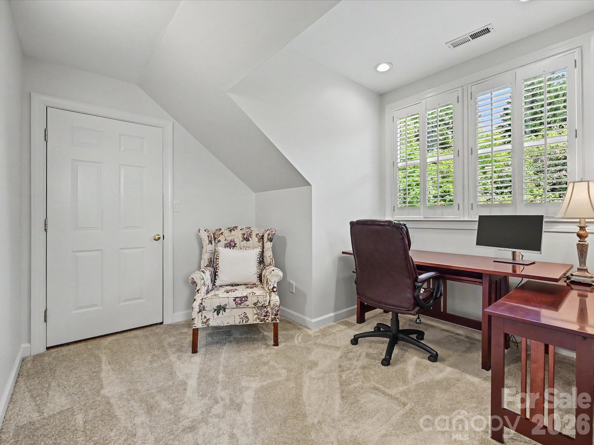 6232 Woodleigh Oaks Drive Charlotte NC 28226