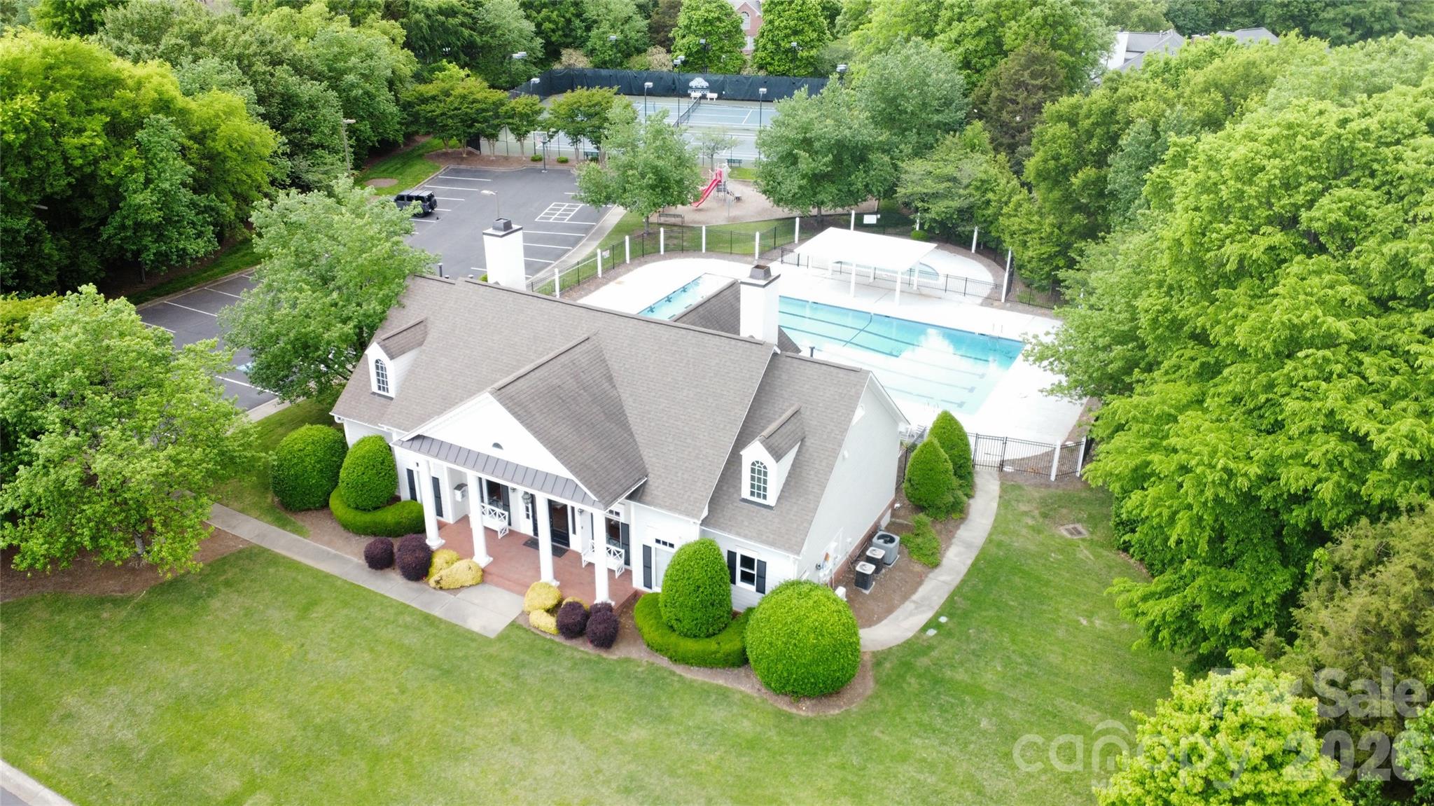6232 Woodleigh Oaks Drive Charlotte NC 28226