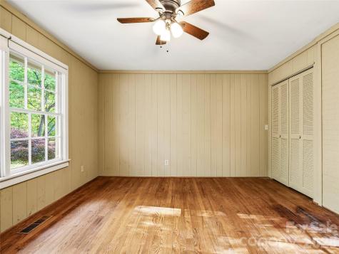 100 Hummingbird Lane Columbus NC 28722