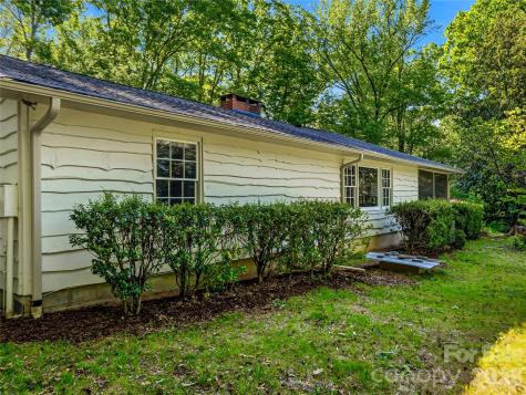 100 Hummingbird Lane Columbus NC 28722