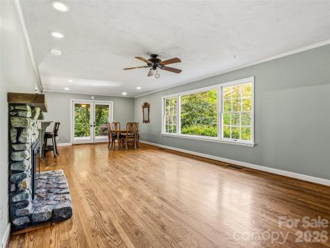 100 Hummingbird Lane Columbus NC 28722