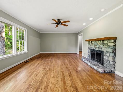 100 Hummingbird Lane Columbus NC 28722