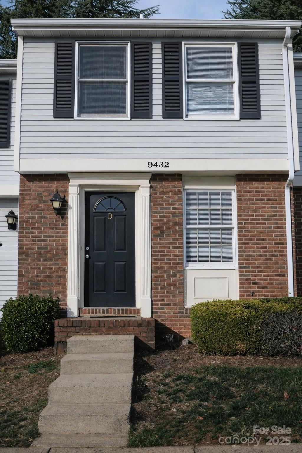 9432-D Lexington Circle Charlotte NC 28213