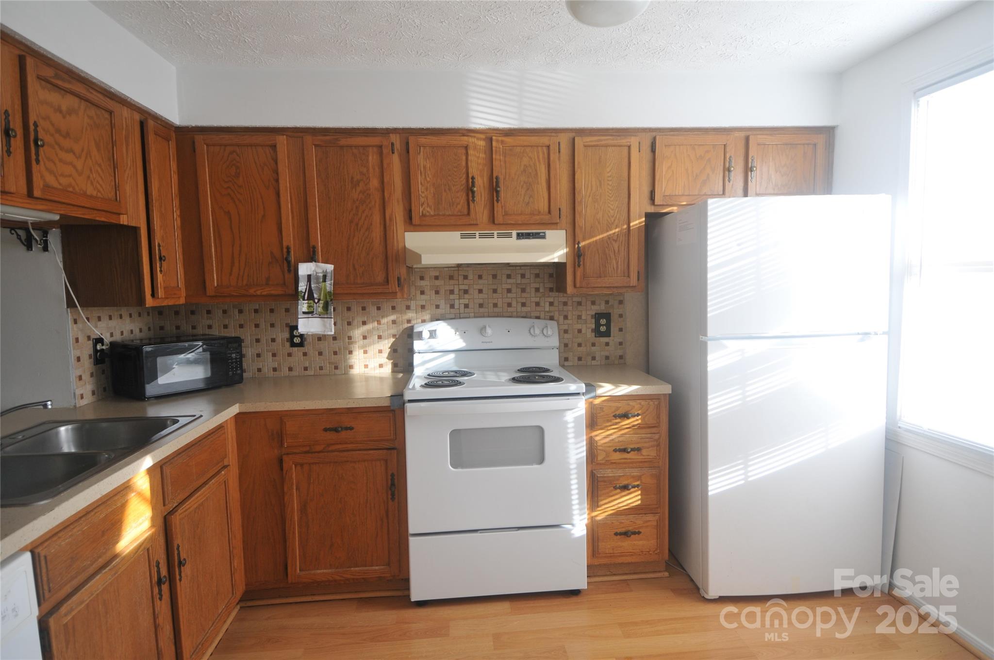9432-D Lexington Circle Charlotte NC 28213