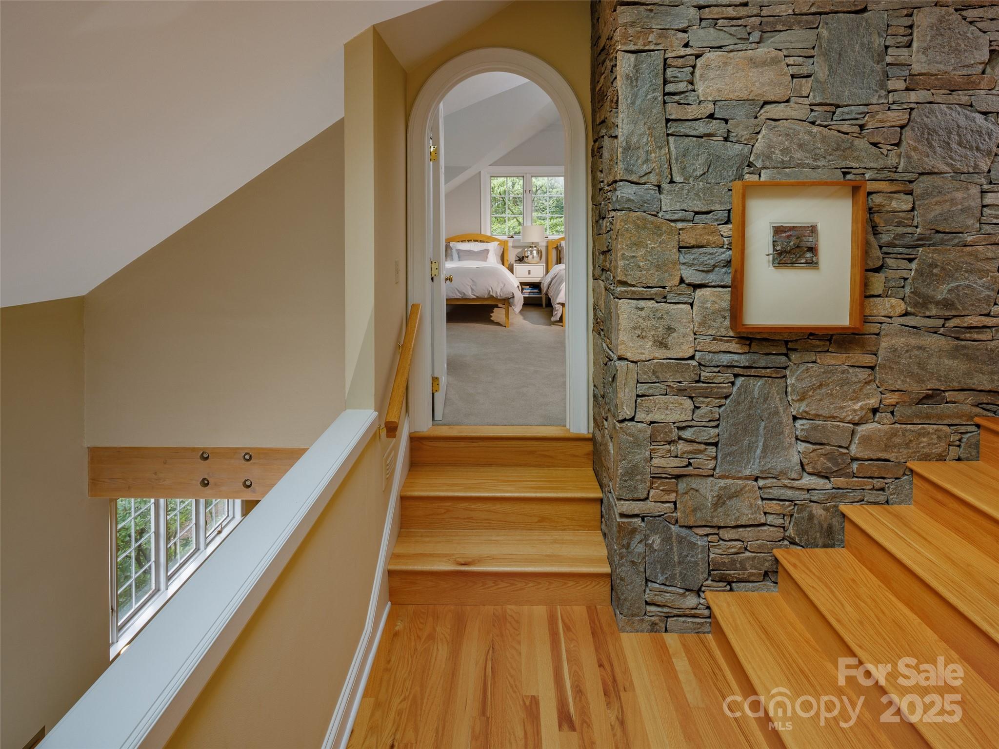 52 Robinhood Road Asheville NC 28804