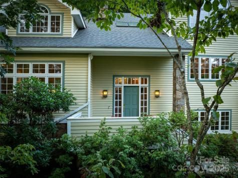 52 Robinhood Road Asheville NC 28804