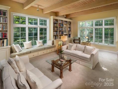 52 Robinhood Road Asheville NC 28804