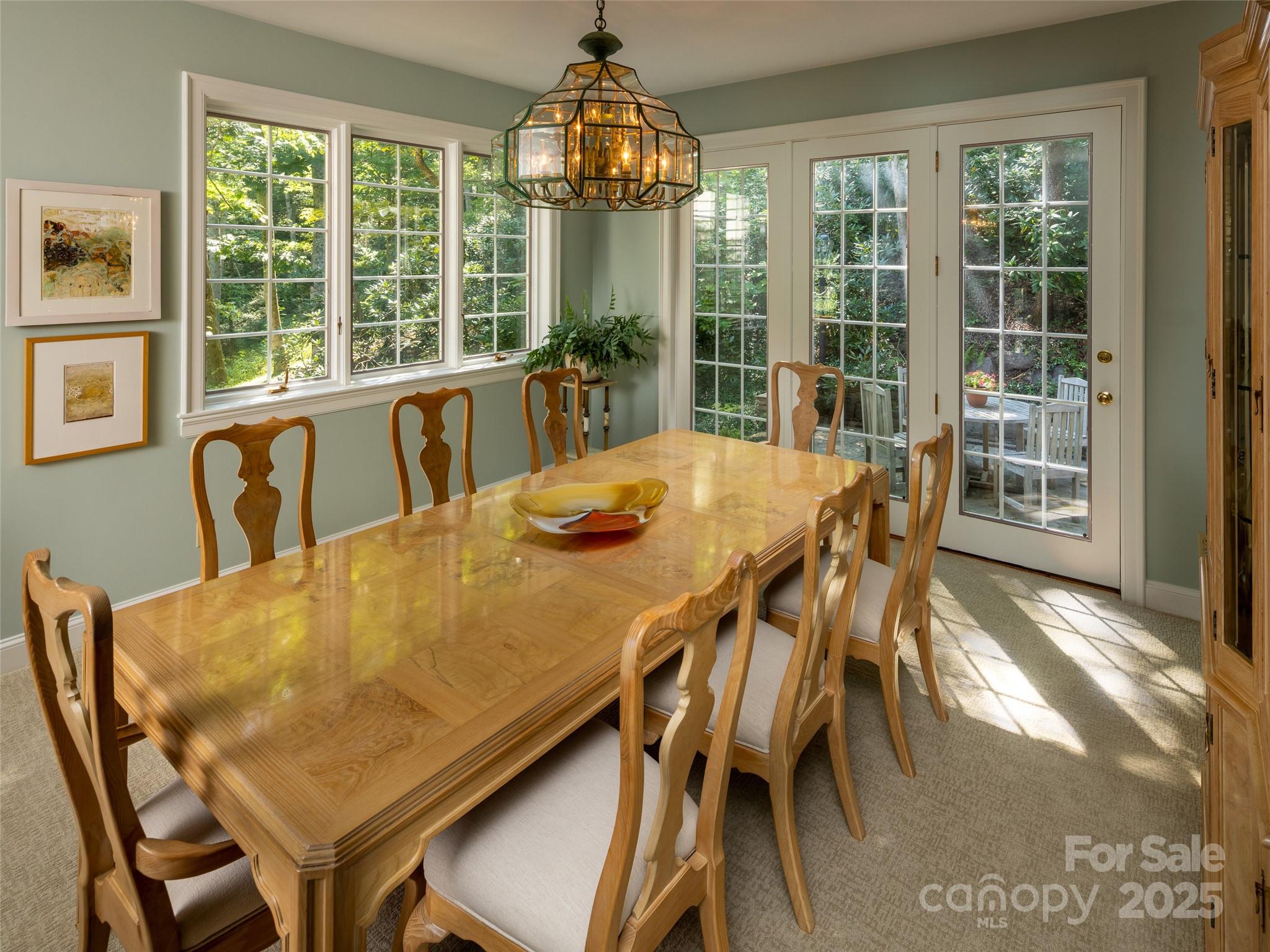 52 Robinhood Road Asheville NC 28804