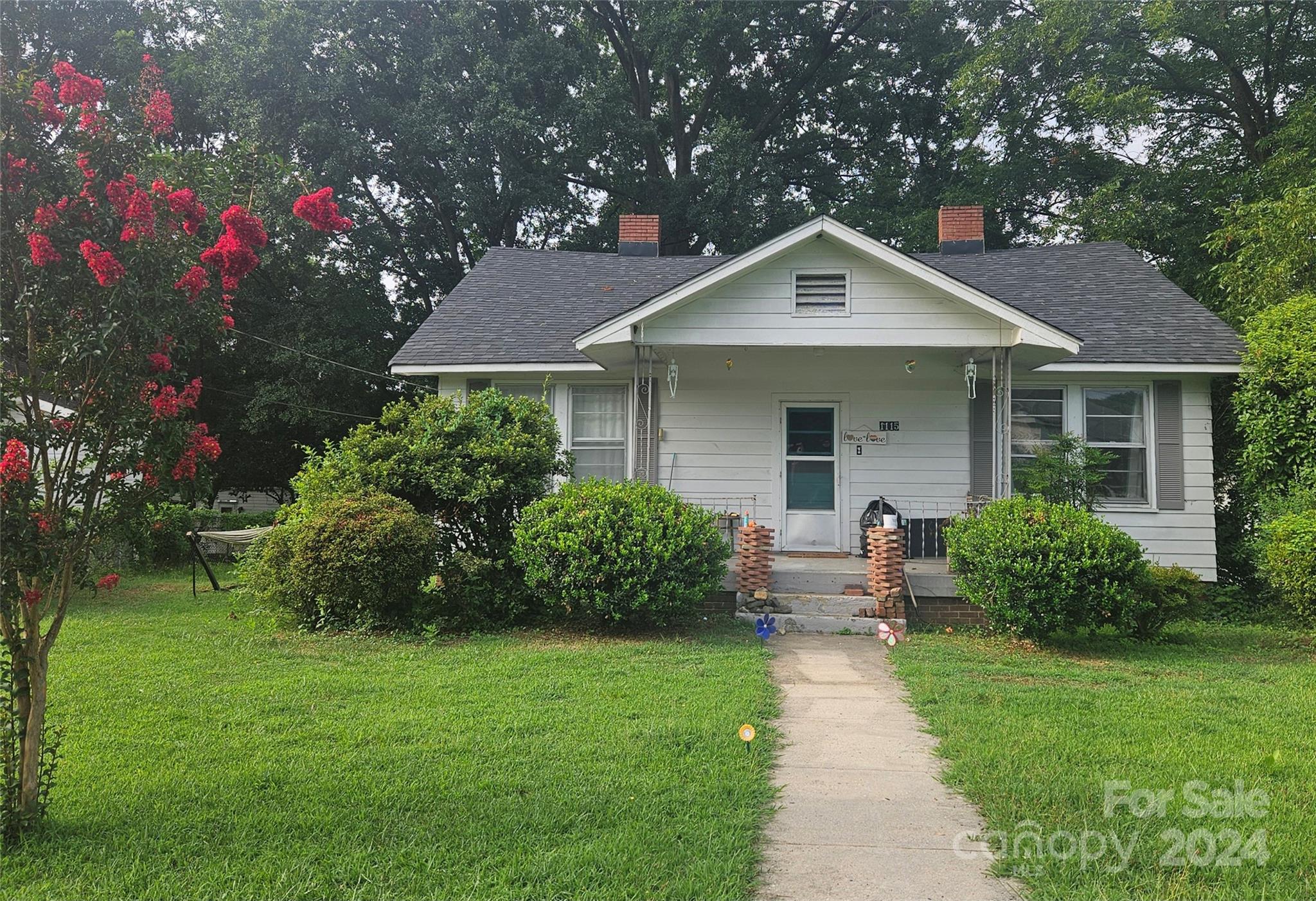 1115 W 5th Avenue Gastonia NC 28052