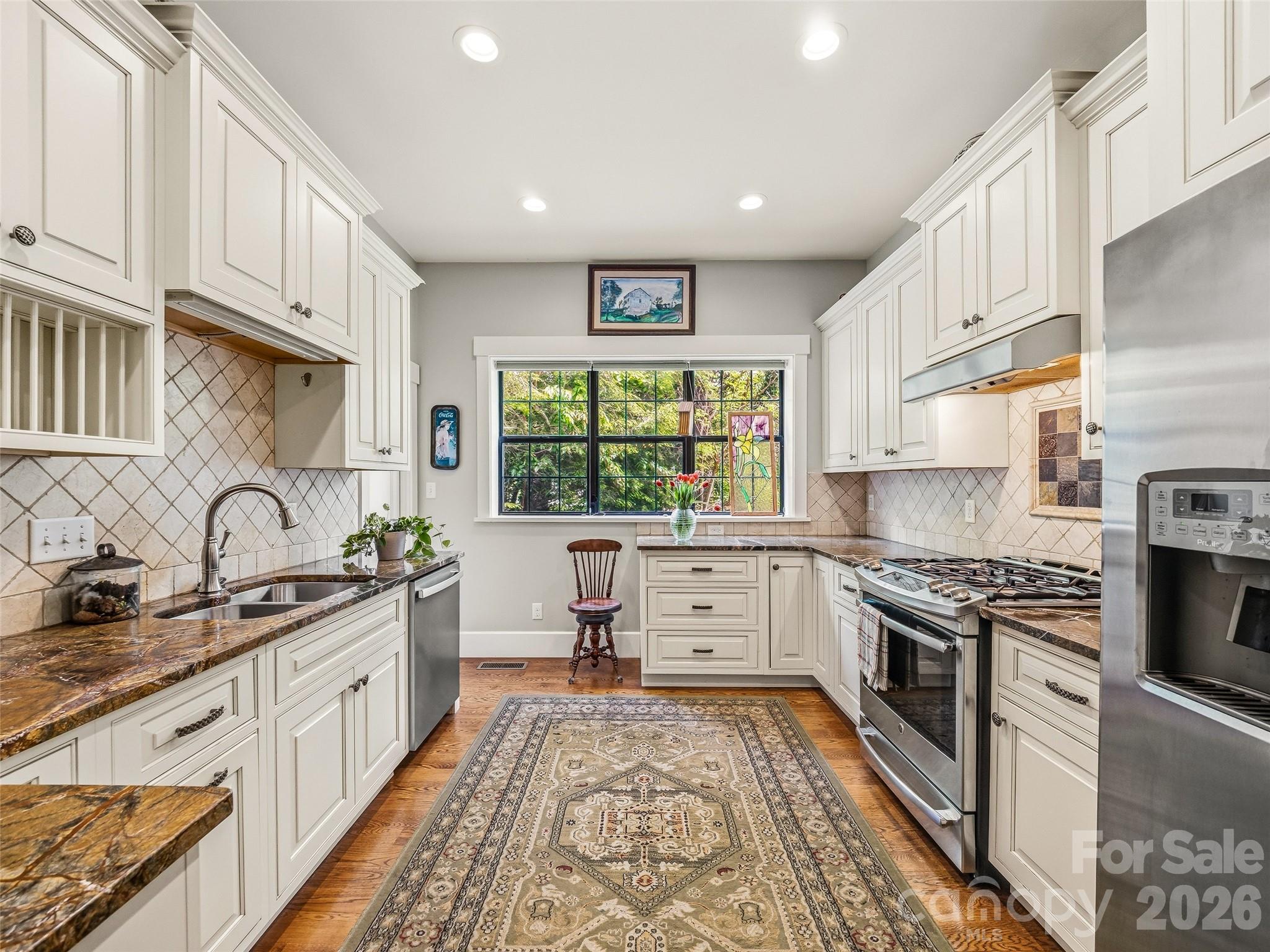 24 Kimberly Avenue Asheville NC 28804