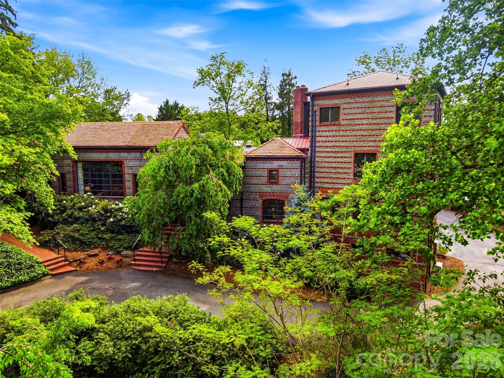 24 Kimberly Avenue Asheville NC 28804