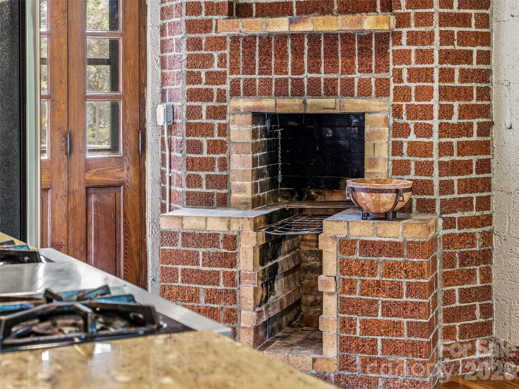 24 Kimberly Avenue Asheville NC 28804