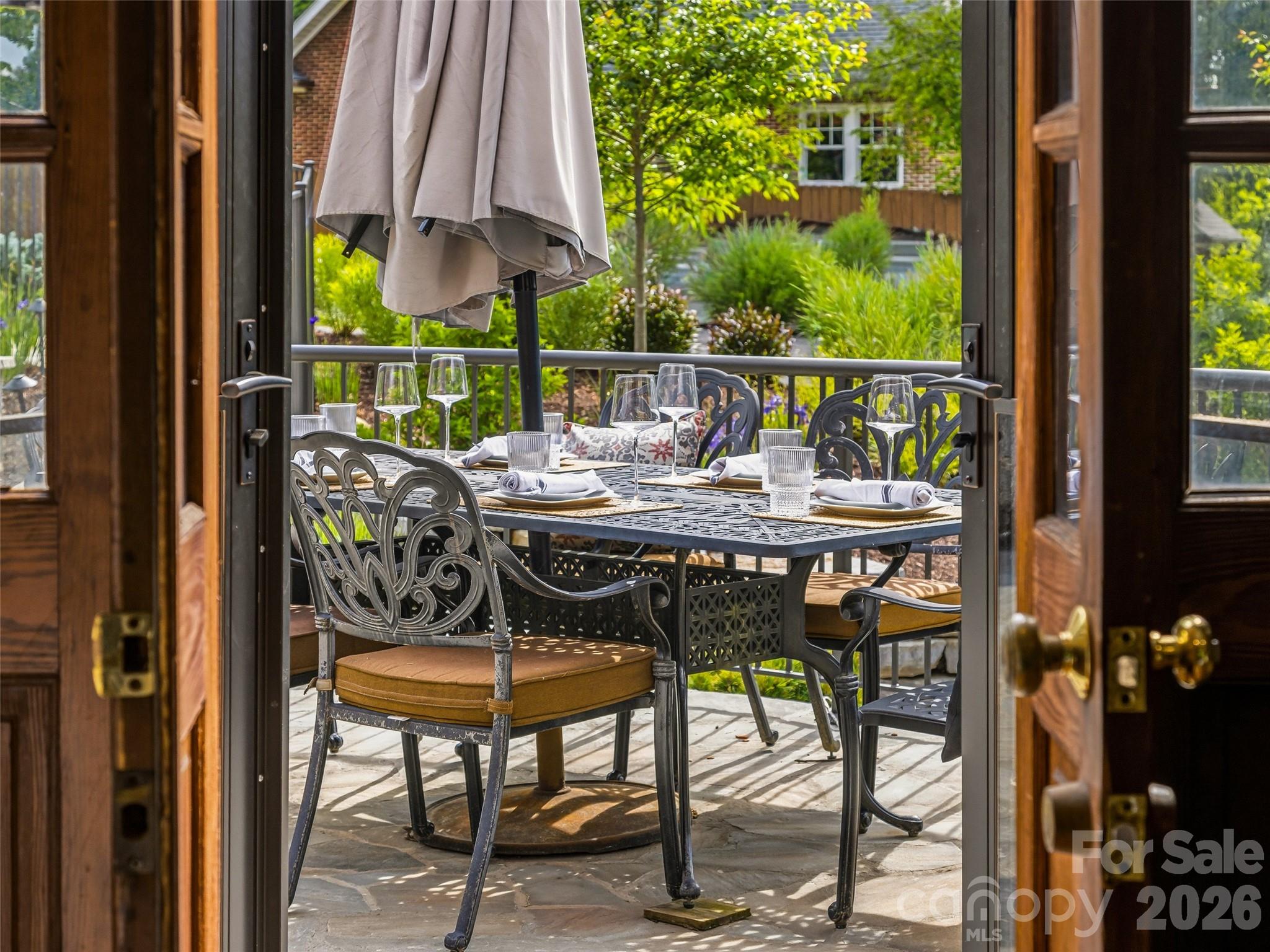 24 Kimberly Avenue Asheville NC 28804