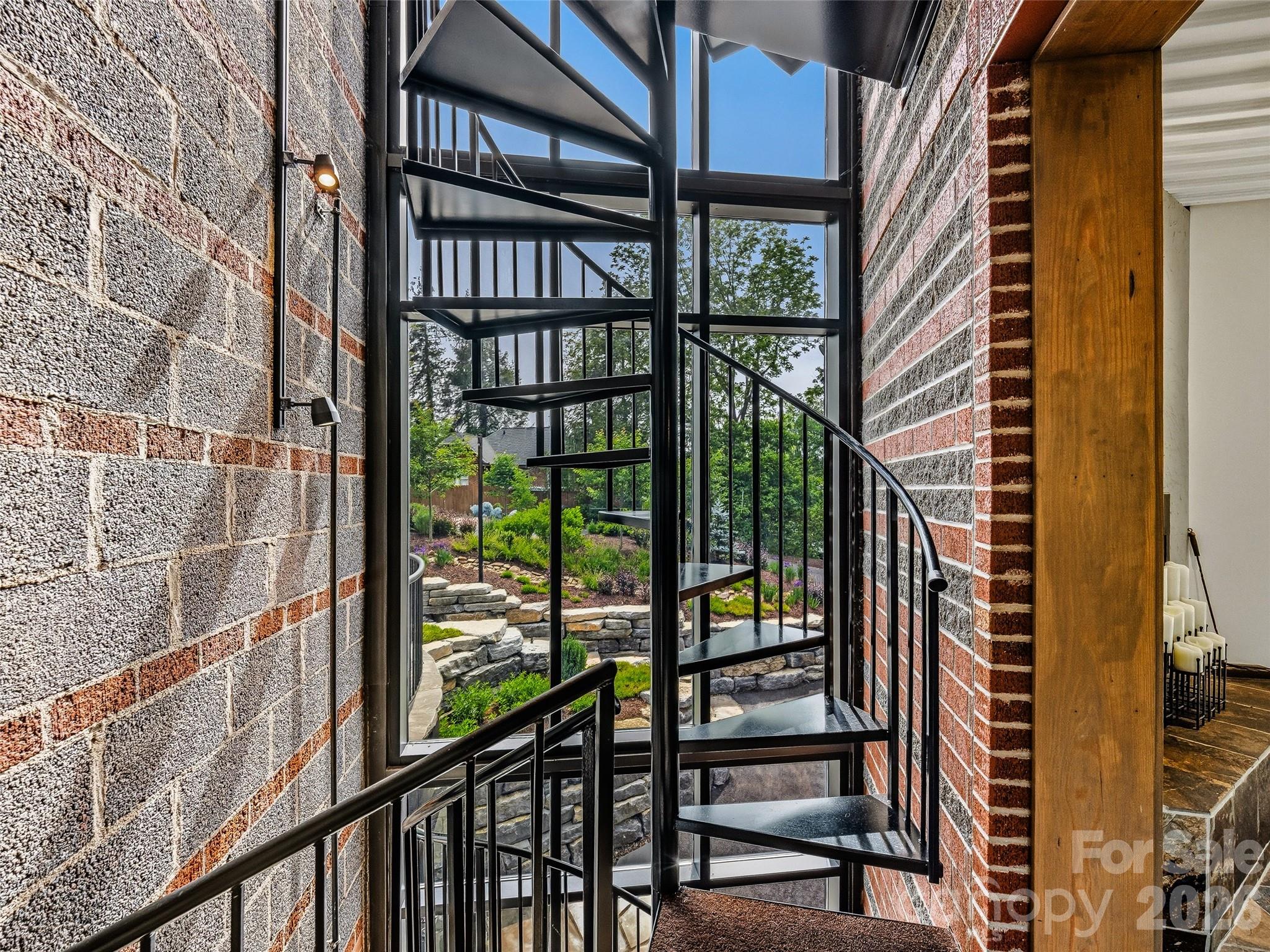 24 Kimberly Avenue Asheville NC 28804