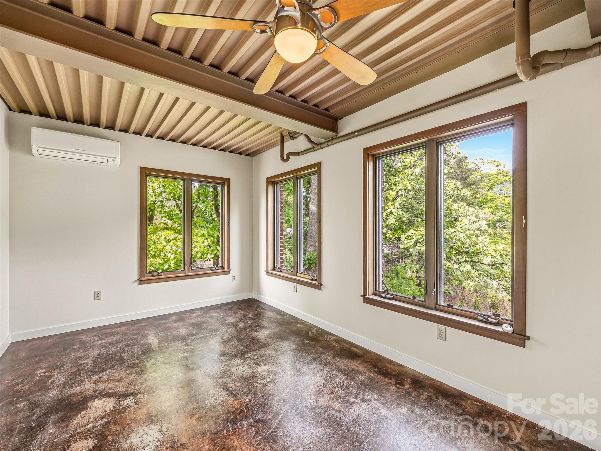 24 Kimberly Avenue Asheville NC 28804