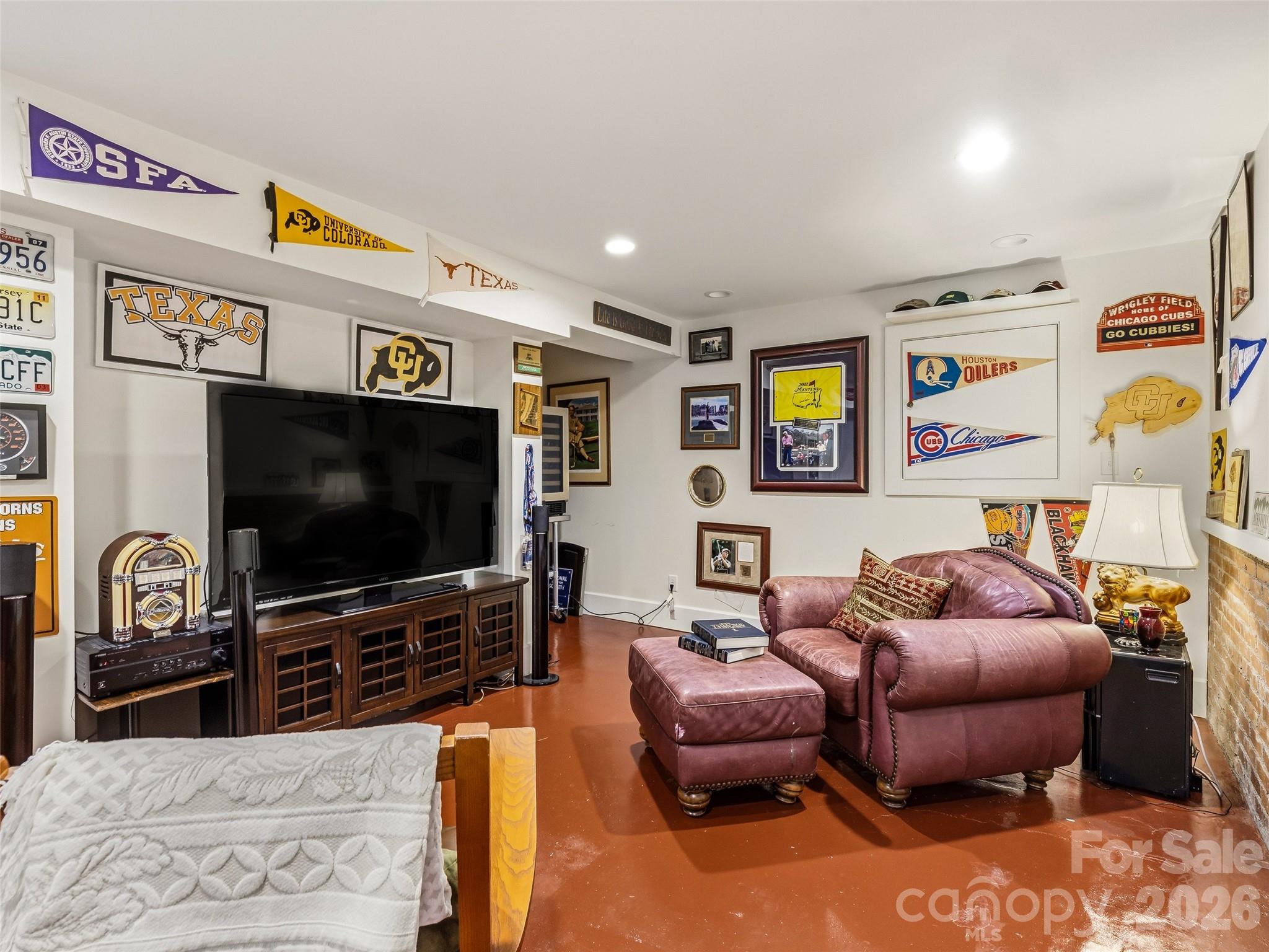 24 Kimberly Avenue Asheville NC 28804