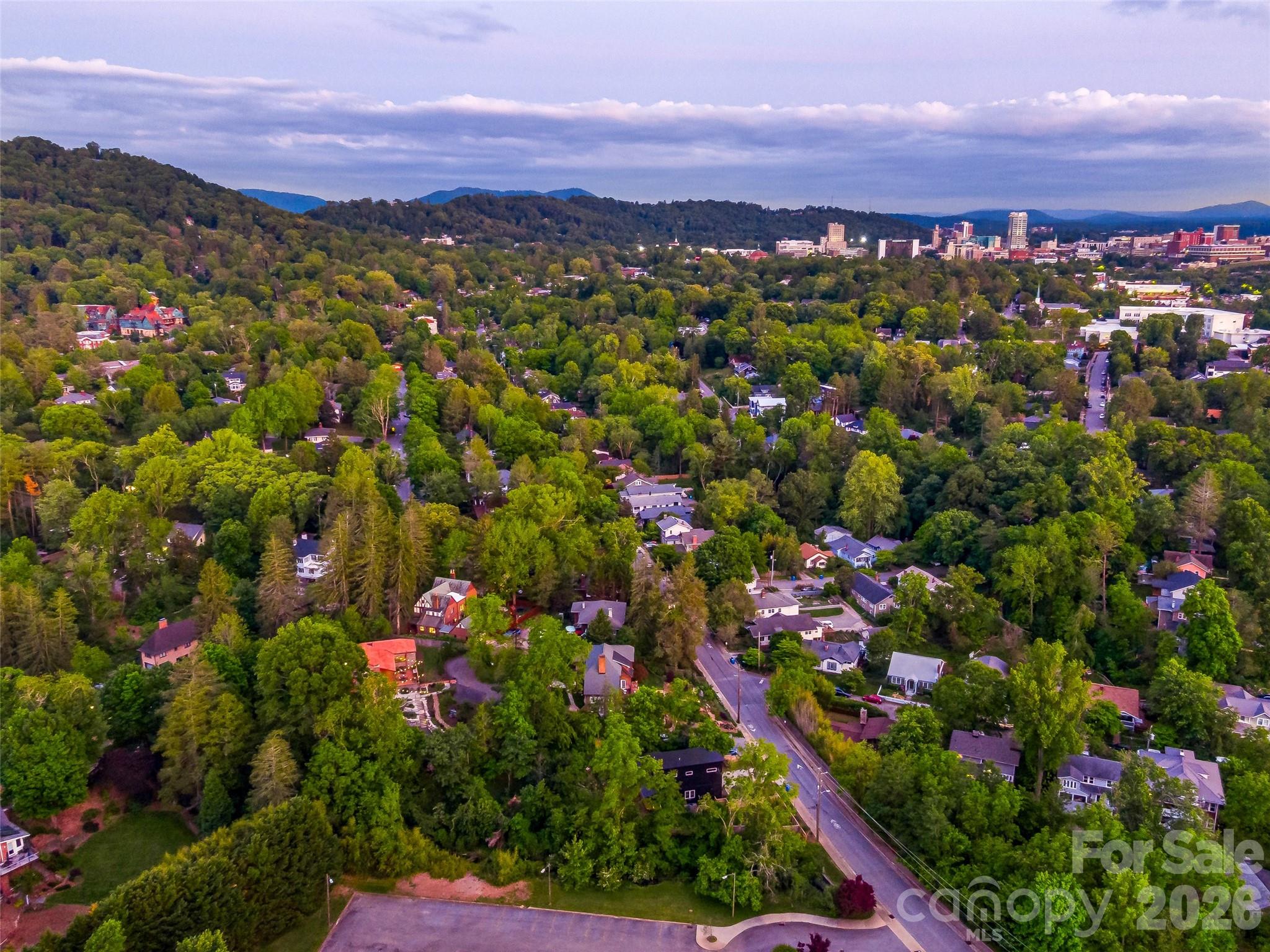 24 Kimberly Avenue Asheville NC 28804