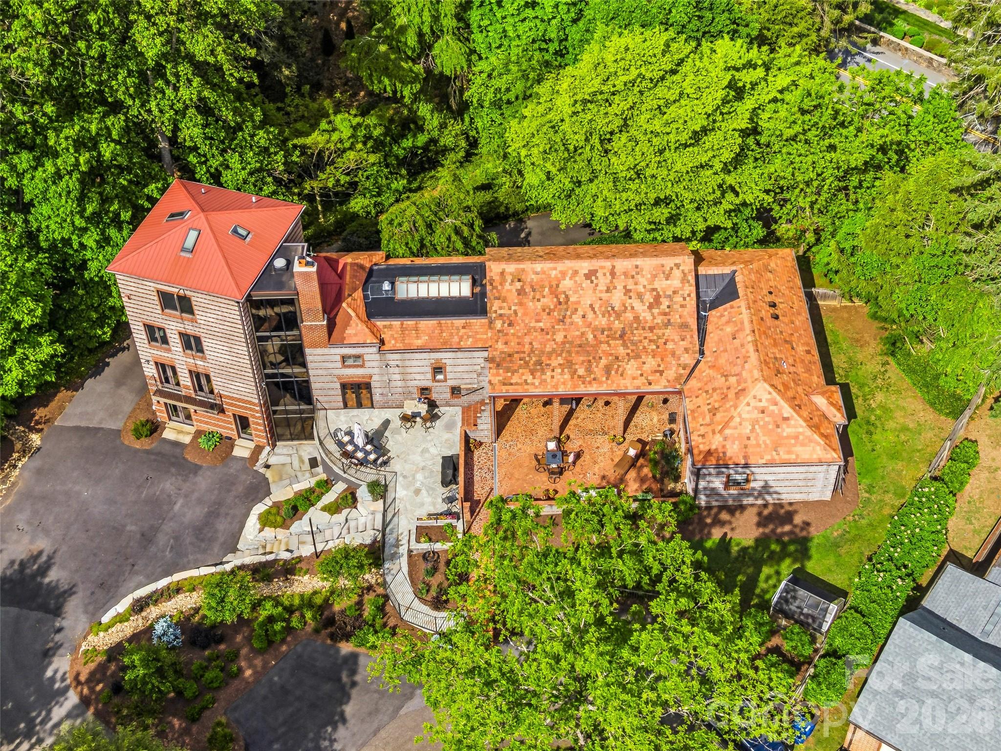 24 Kimberly Avenue Asheville NC 28804